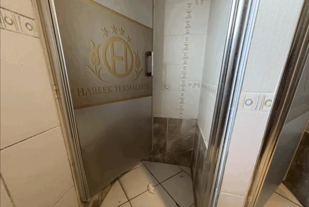 Ilıca Harlek Kaplıcaları Kaplıca Girişi